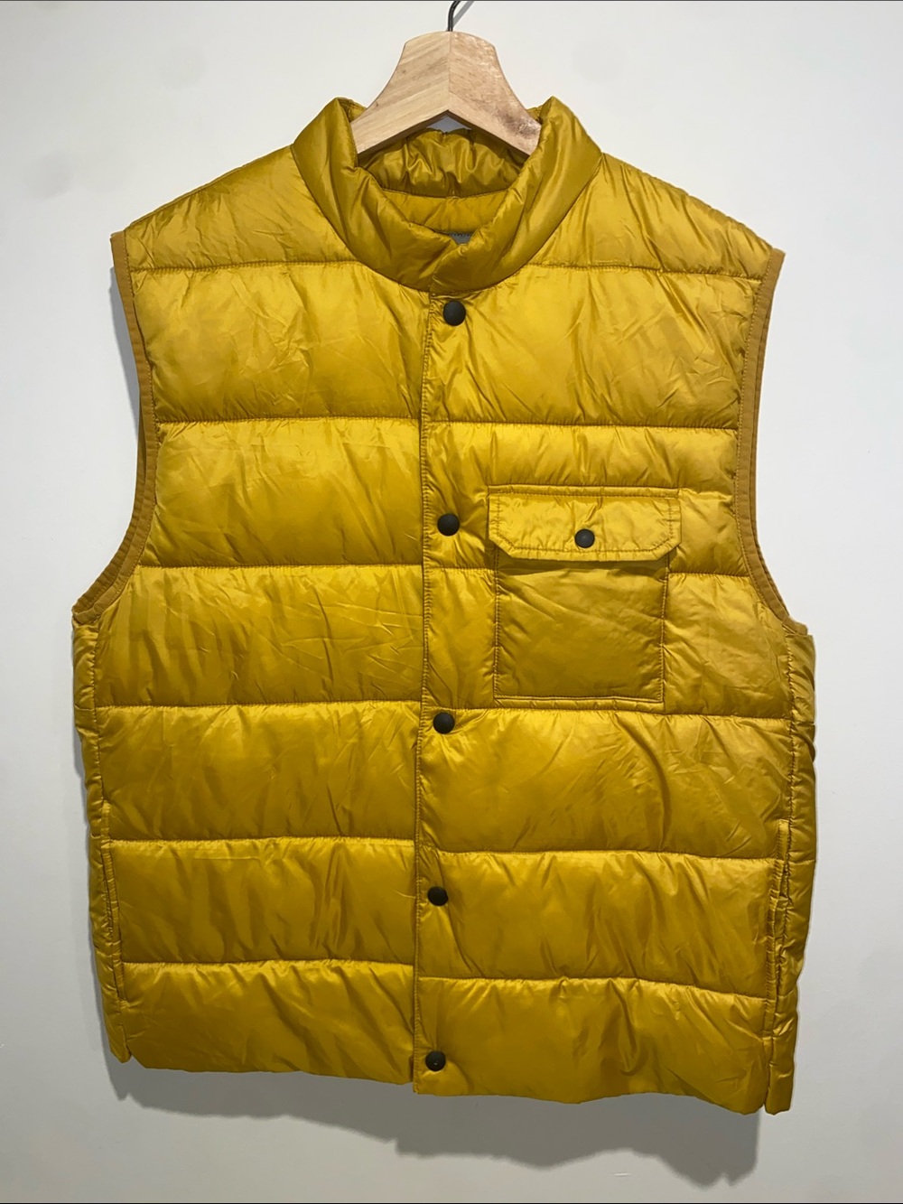 GAP Men's Yellow Quilted Puffer Vest